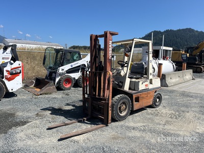 1994 Nissan KPH02A20PV 3800 lb Pneumatic Tire Forklift
