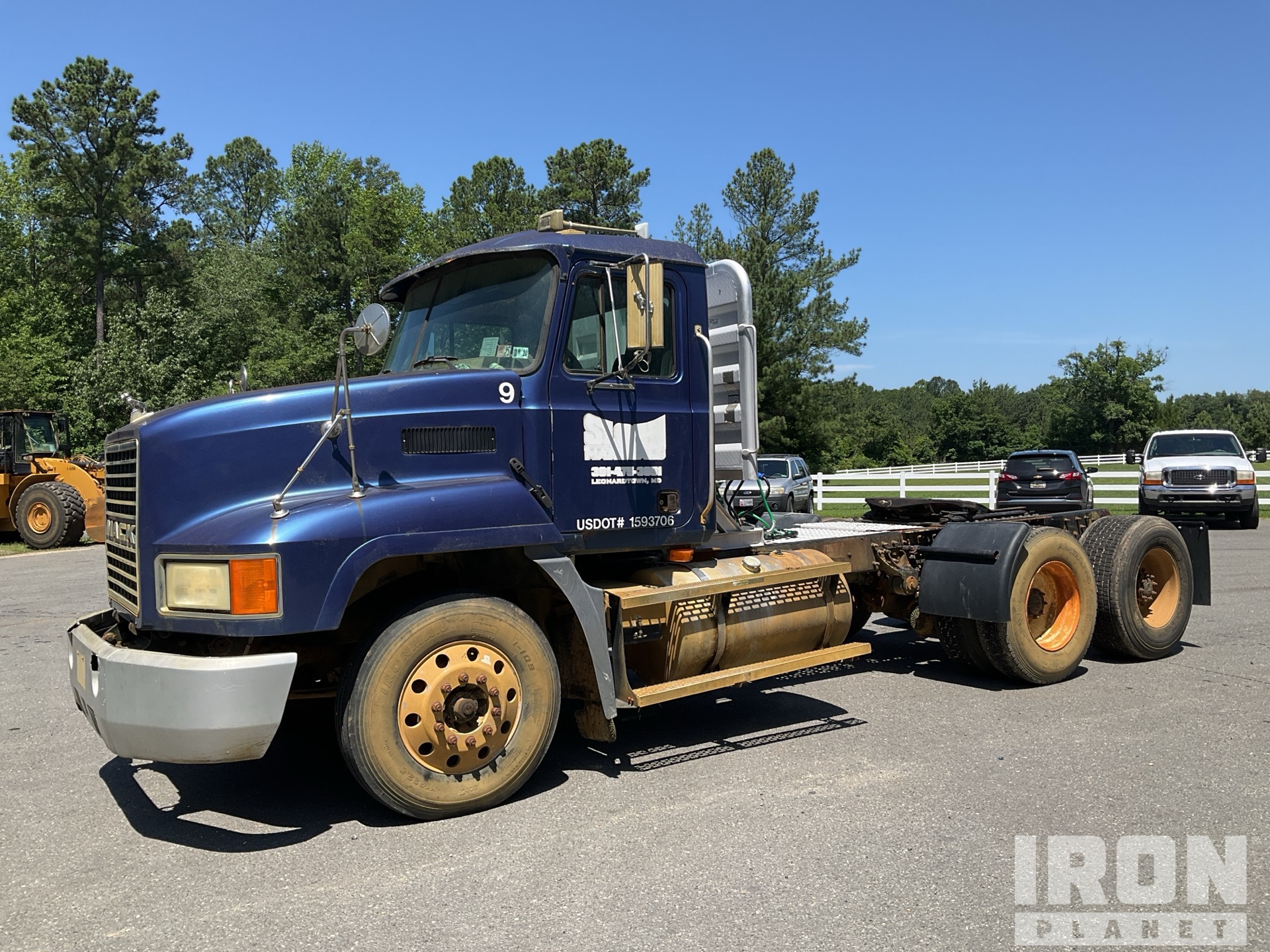 2002 Mack CH613 6x4 T/A Day Cab Truck Tractor in Leonardtown