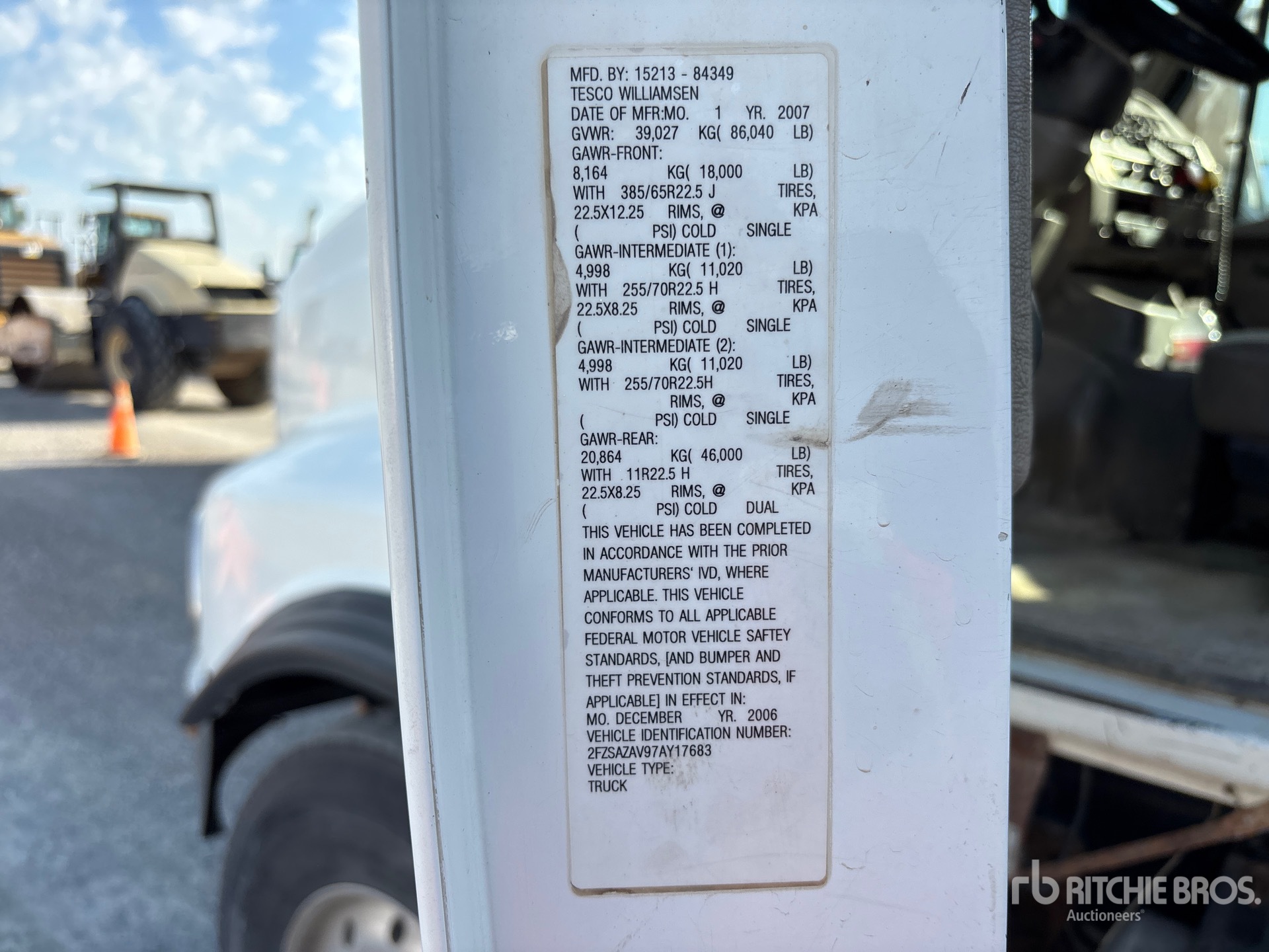 2007 Sterling L9500 T/A Dump Truck