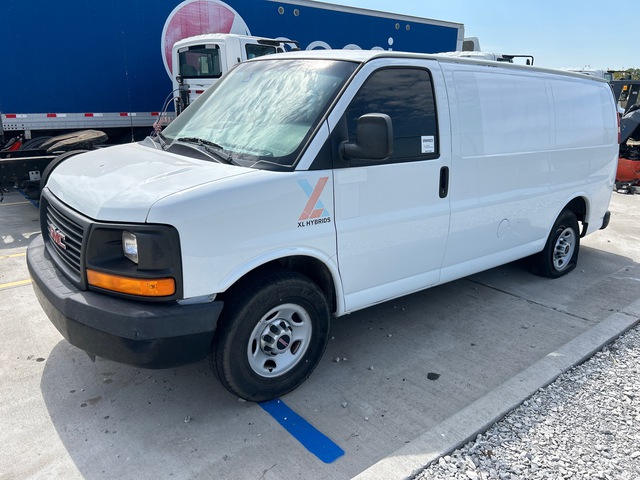 2015 GMC Savanna 2500 Cargo Van