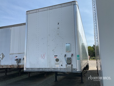 2013 Vanguard VIP4000 53 ft x 102 in T/A Remolque de furgoneta