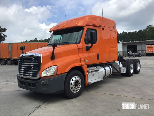 2013 Freightliner Cascadia >> 2013 Freightliner Cascadia 125 T A Sleeper Truck Tractor 2013 Freightliner Cascadia >> 2013 Freightliner Cascadia 125 T A Sleeper Truck Tractor