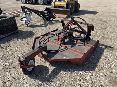 Massey Ferguson 60 in Cahrgeuse débroussailleuse