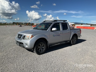 2016 Nissan Frontier PRO-4X 4x4 Extended Cab Camioneta / Pickup