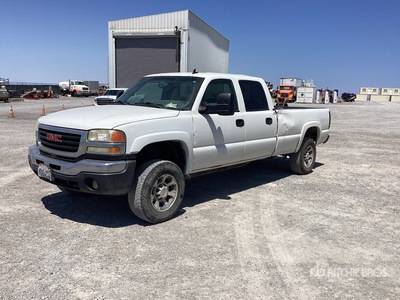 2006 GMC 2500 HD 4x4 Pickup