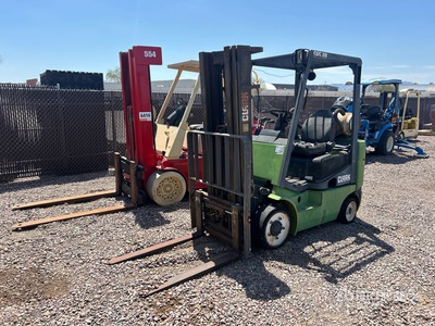 1999 Clark CGC20 3700 lb Cushion Tire Forklift