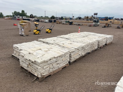 Quantity of (10) Pallets of Texas Cream Limestone 4 - 8 in Thin Veneer Stone