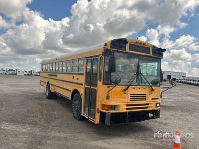 2001 International 3800 Bus