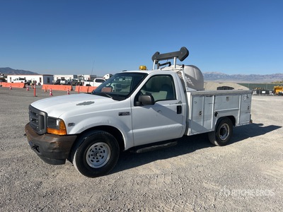 2001 Ford F-350 XL 4x2 Utility Truck