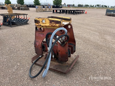 1995 Allied 10/31/1926 45 in Excavator Plate Compactor