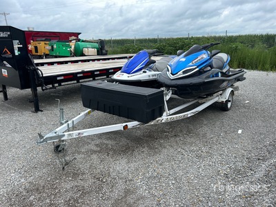 2012 Kawasaki Quantity of (2) 2012 Kawasaki Jet Skis Varios, embarcaciones de recreo marinas