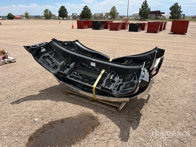 Quantity of (4) Pickup Front Bumpers Accessori per autocarro