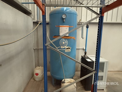Pilot Air 1000 L Steel Vertical Receiving Tank Cisterne Varie