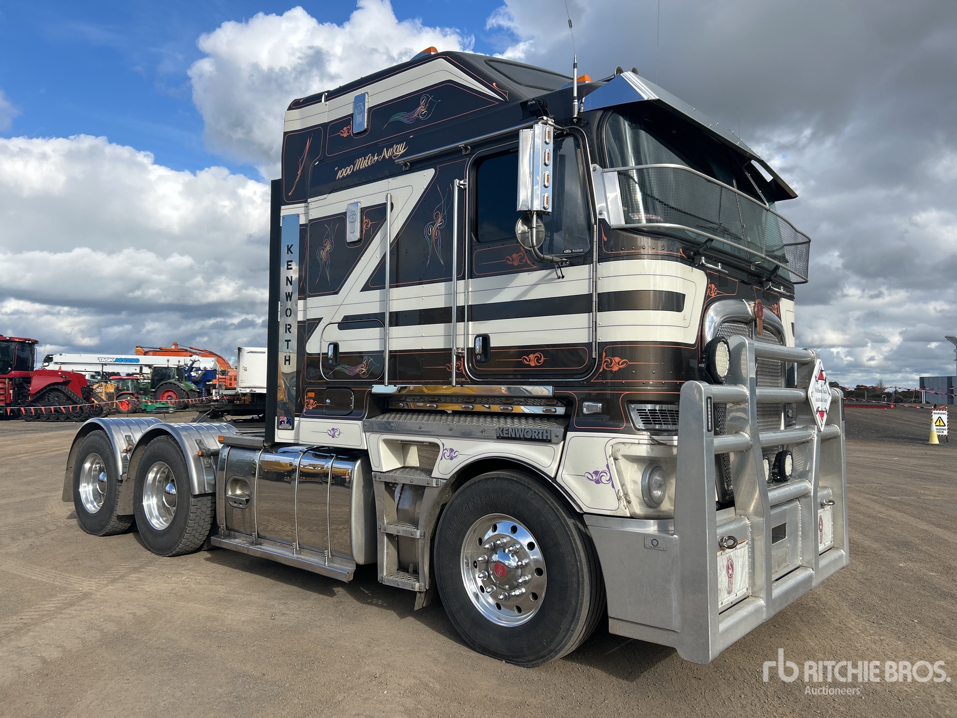 2021 Kenworth K200 Big Cab Aerodyne 6x4 T/A Sleeper Truck Tractor