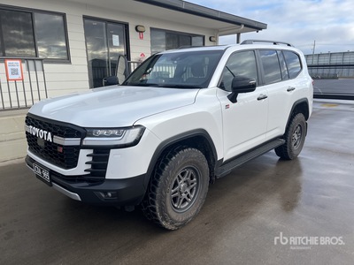 2022 Toyota Land Cruiser 4x4 GR Sport SUV