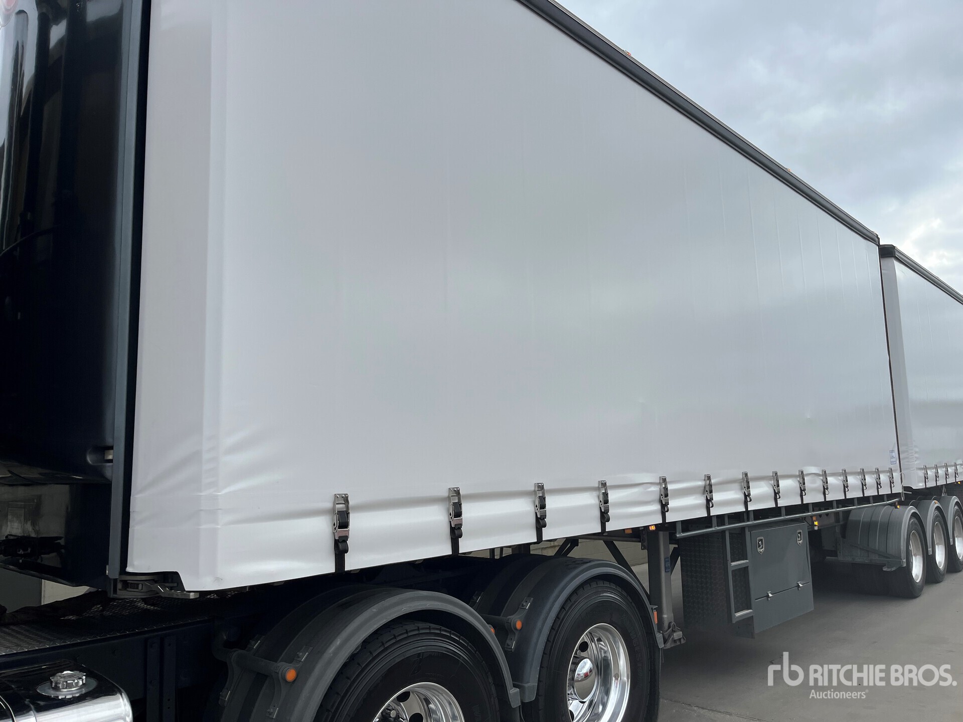 2018 MaxiTrans Tri/A B-Double Lead Curtain Side Trailer