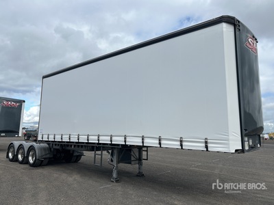2018 MaxiTrans 8.2 m Tri/A B-Double Lead Curtain Side Trailer