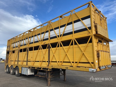 2003 Byrne 12.4 m Tri/A Remorque pour bétail