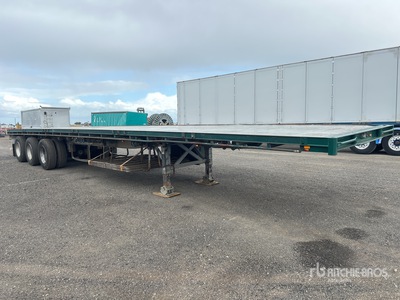 1999 Freighter 13.5 m Tri/A Flatbed Trailer