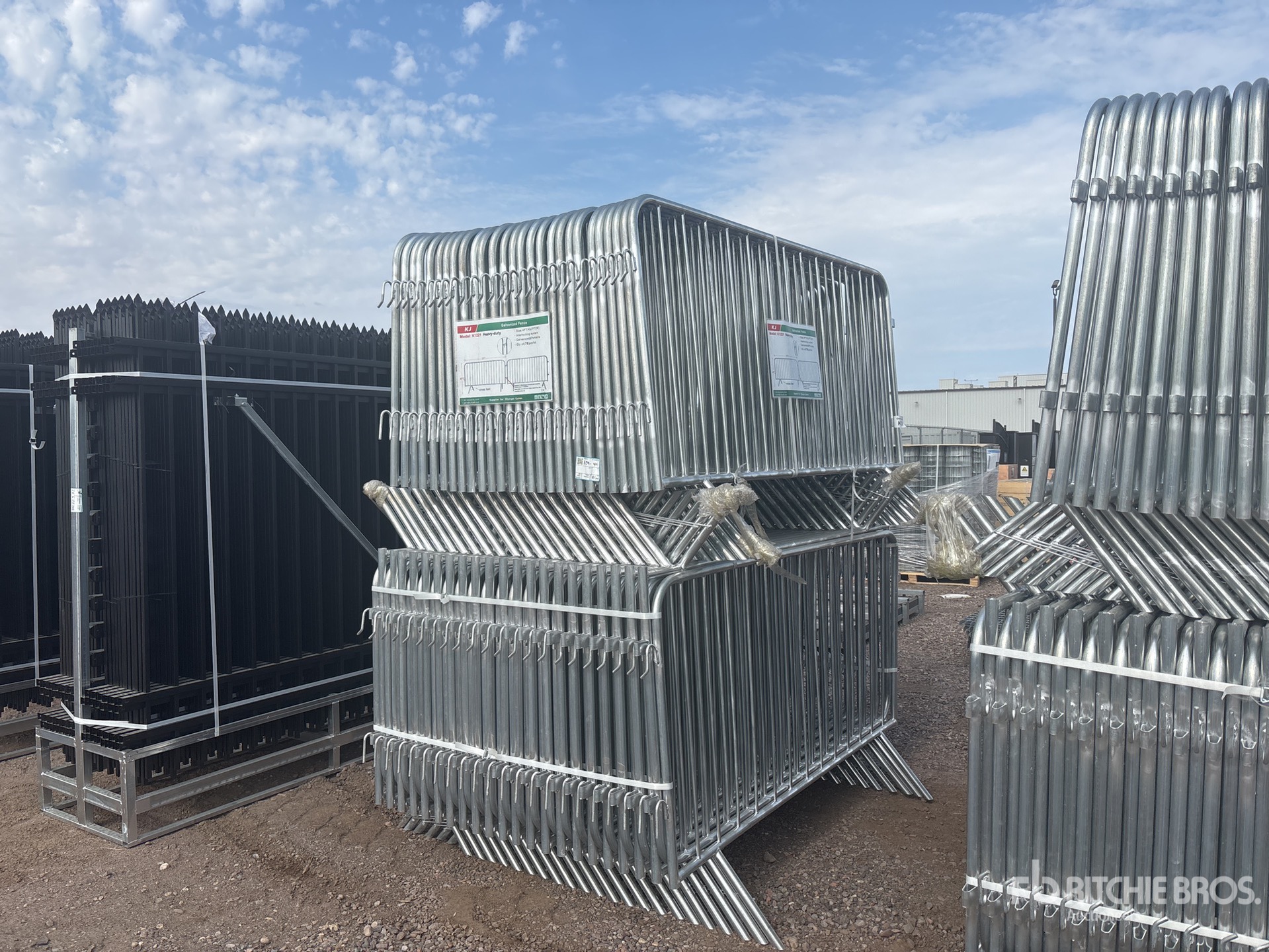 Quantity of (70) 2025 KJ K1221 7 ft x 4 ft Galvanized Crowd Controlled Clôture de site (Unused)
