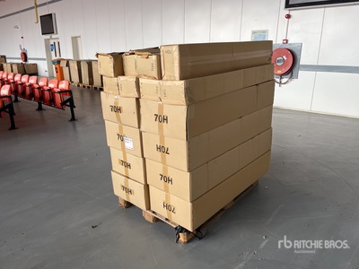Quantity of (8) 70H Roofrack Kit for Toyota LC Varios otros (Unused)