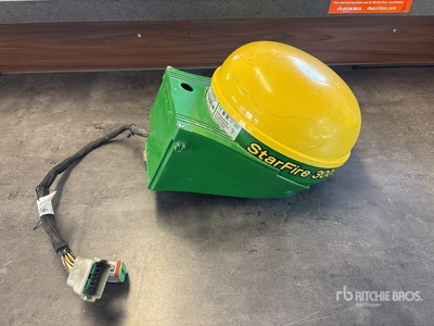 John Deere StarFire 3000 GNSS Receiver