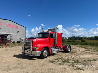 2000 Freightliner FLD 120 4x2 S/A Sleeper Truck Tractor