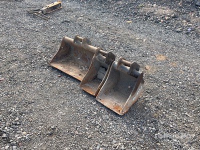 Quantity of (3) Digging Godet d'excavatrice