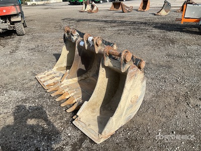 Quantity of (3) Digging 13 Ton Excavator Bucket