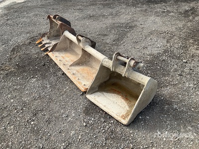 Quantity of (3) Godet de pelleteuse