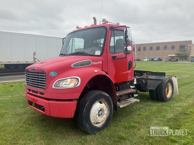 2009 Freightliner M2 4x2 Cabeza Tractora Cabina Corta