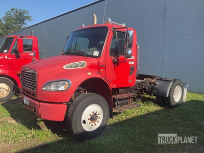 2006 Freightliner M2 4x2 S/A Day Cab Truck Tractor
