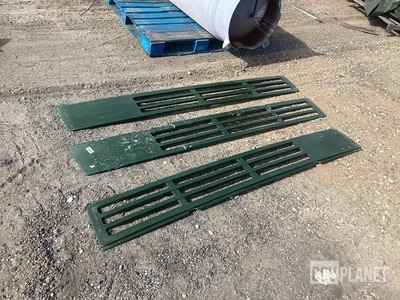 (3) 12418315 Vehicular Radiator Grilles