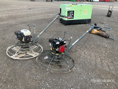 Quantity of (2) 2013 Wacker Neuson CT36ADT Power Trowel