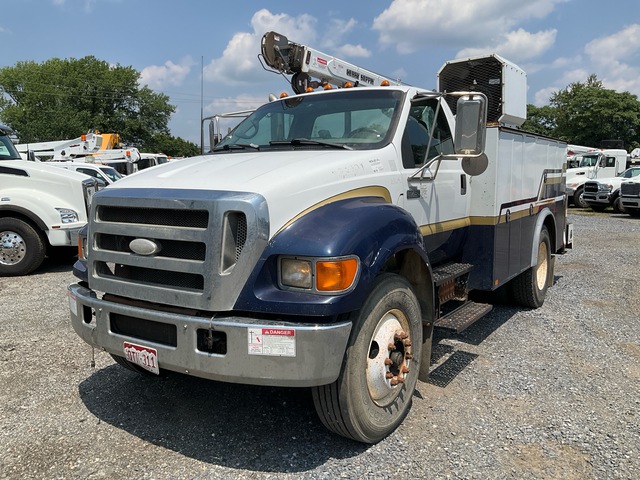 2006 Ford F-750 XLT 4x2 Service Truck