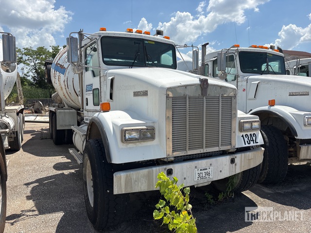 CAMIóN REVOLVEDOR 2003 KENWORTH MCNEILUS 11 CYD