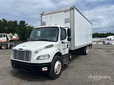 2015 Freightliner M2 106 4x2 Camion fourgon