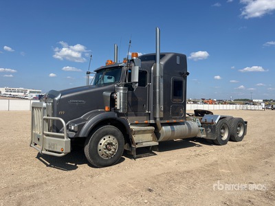 2005 Kenworth T800 Sleeper Truck Tractor