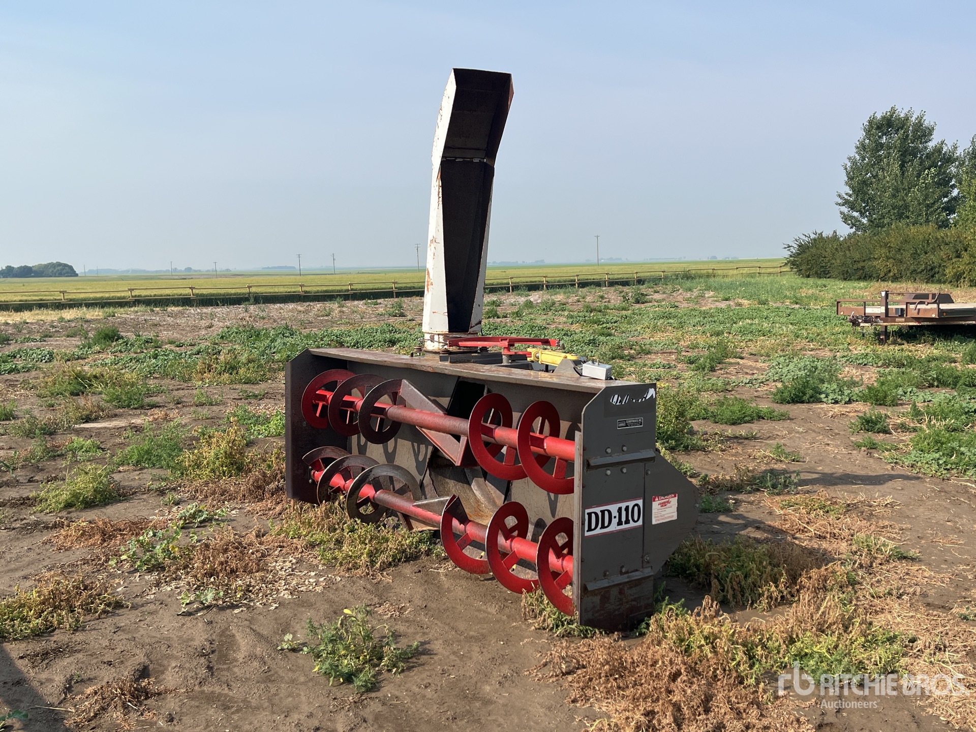 Inland Steel & Forging LTD DD110 9 ft 3 in 3-Point Hitch Snow Blower