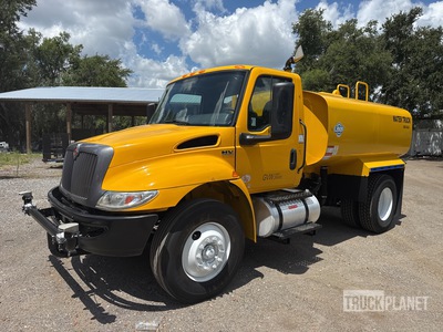 2022 International MV607 2000 gal 4x2 Water Truck