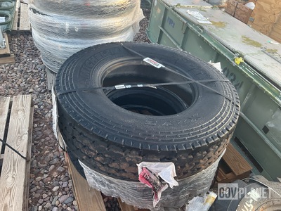 (2) Michelin 315/80R22.5 Tires