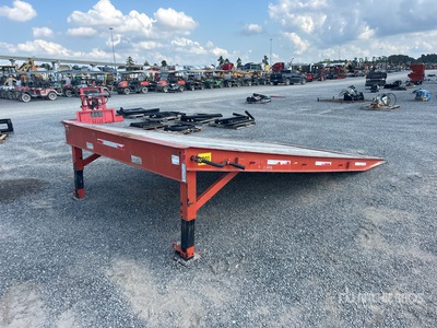 16 Ft x 100 In. Loading Ramp