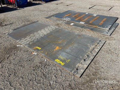 Quantity of (5) 2025 Kit Containers 5 ft x 10 ft (0.25 in Thick) Płyty stalowe (Unused)