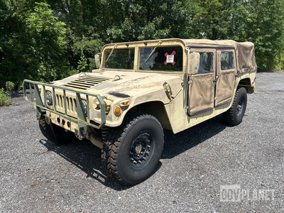 AM General M1097R1 HMMWV 4 Door Soft Top w/Truck Body