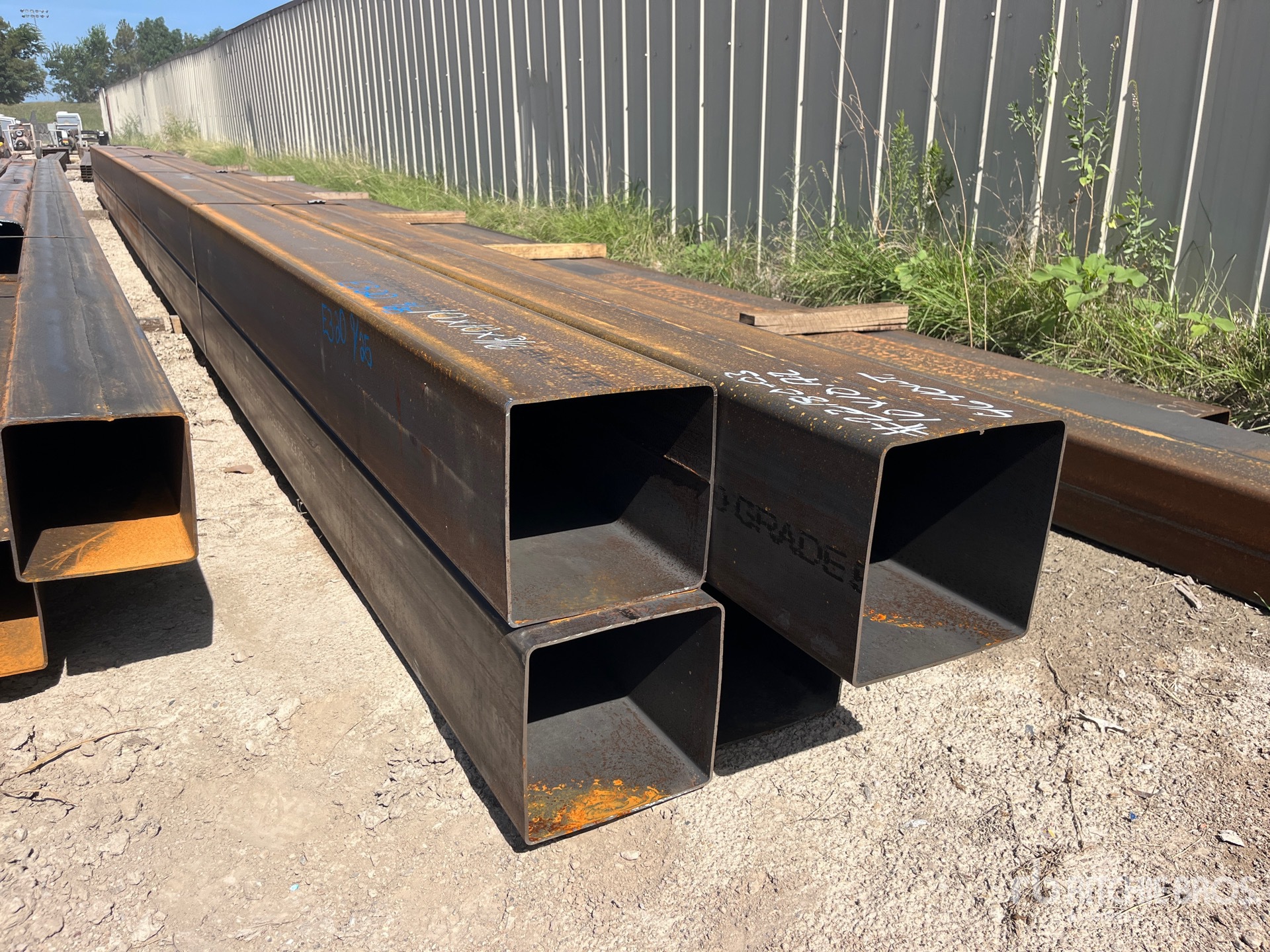 Quantity of (4) 10 in x 10 in x 3/16 in Steel Square Tubing Divers