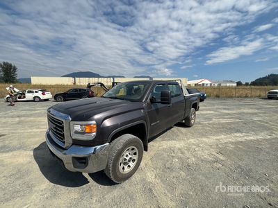 2015 GMC Sierra 3500HD 4x4 Crew Cab Pickup