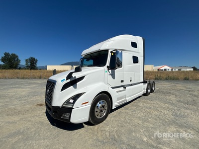 2019 Volvo VNL 6x4 Ciągnik siodłowy T/A z kabiną sypialną