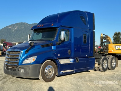 2019 Freightliner Cascadia 126 6x4 T/A Slaapcabine Trekker