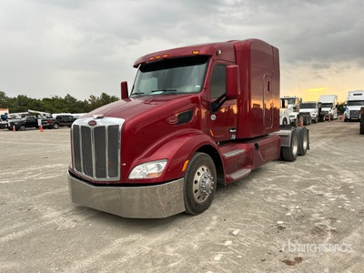 2015 Peterbilt 579 6x2 3- Achs Sattelzugmaschine mit Schlafkabine