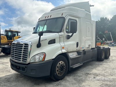 2018 Freightliner Cascadia 113 6x4 T/A Sleeper Truck Tractor